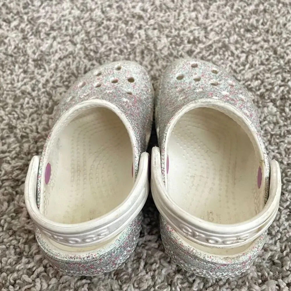 Size 7 / Toddler Girl Crocs Sandals